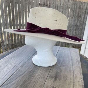 Rockin C Jaelyn Hat Women White Maroon Medium Velvet Band Cowgirl Fitted Western